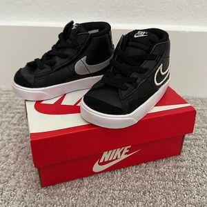 Nike Blazer Mid - Black 5c